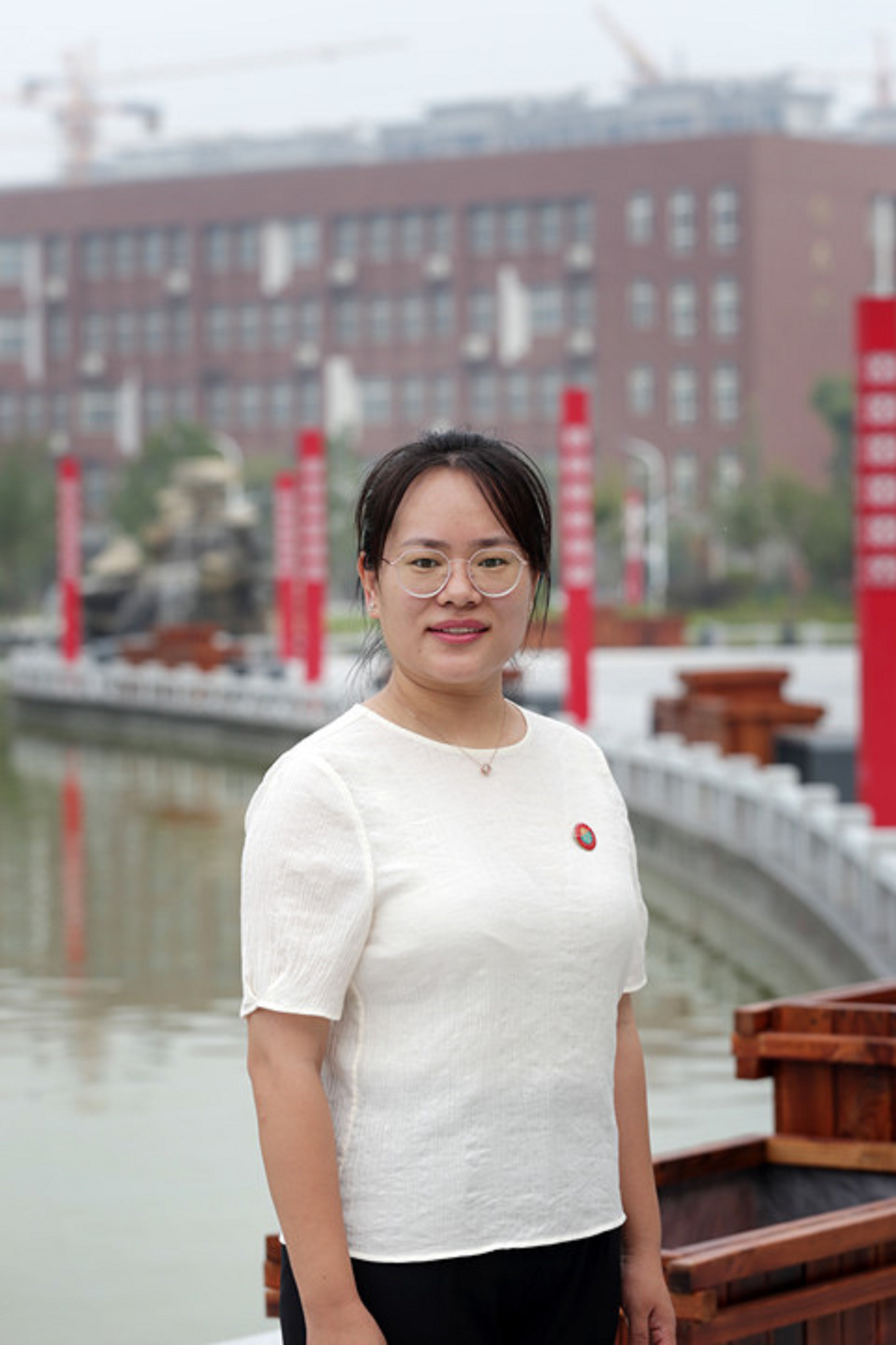 照片-阴钰娇.jpg 照片-阴钰娇.jpg