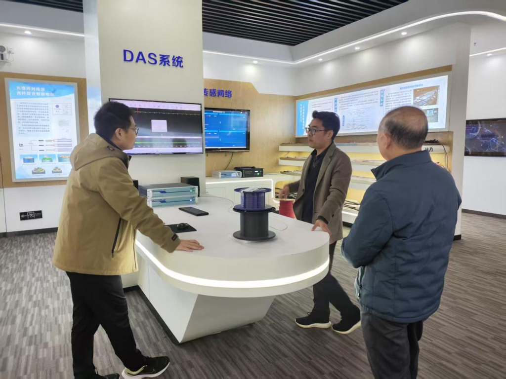 图片4.png 图片4.png