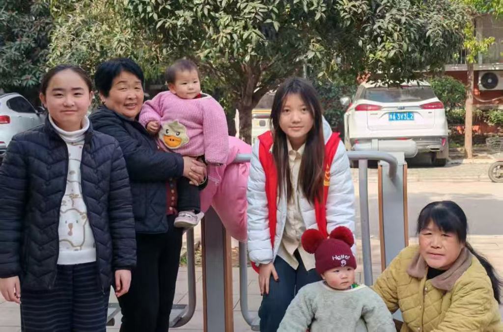 cbb80a728bbb68e8589af74ad5428eef cbb80a728bbb68e8589af74ad5428eef