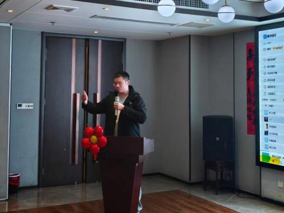 b699182d45bf22dc5b41ab28329d74a4